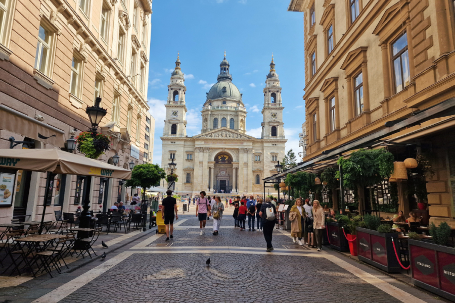 25 Best Things to Do in Budapest Hungary - A LOCAL'S GUIDE