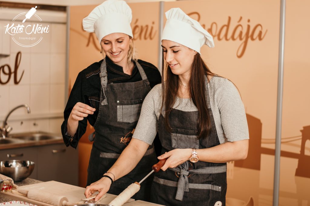 chimney cake workshops in Budapest - Chimney Cake cooking class Budapest