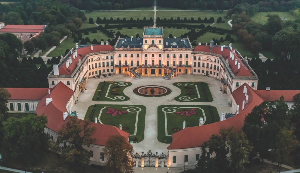Hungarian Palaces - Palaces in Hungary