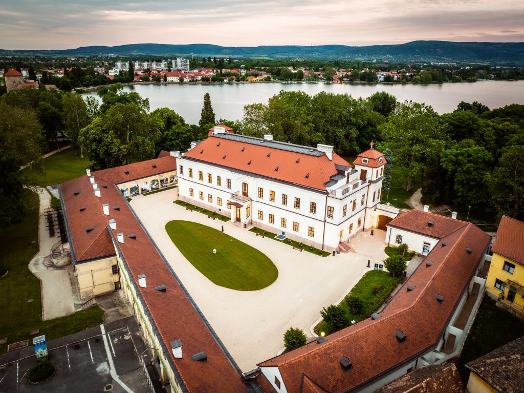 Hungarian Palaces - Palaces in Hungary