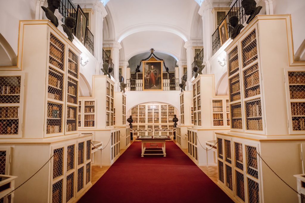 Teleki Teka Library - things to do in targu mures